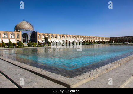 La mosquée de Sheikh Lotfollah à Naqsh-e Jahan Square à Isfahan, Iran Banque D'Images