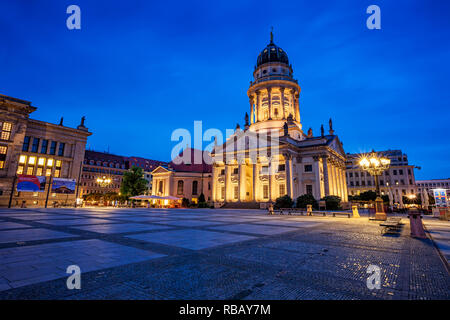 Französischer Dom sur Gendarmenmarkt au centre-ville de Berlin Allemagne Banque D'Images