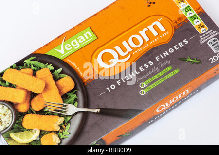 Vegi Vegan fish'moins doigts paquet sur un fond blanc. UK Banque D'Images