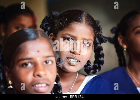 Arunachala, Tiruvannamalai, Tamil Nadu en Inde, le 30 janvier 2018 : Student in public school Banque D'Images