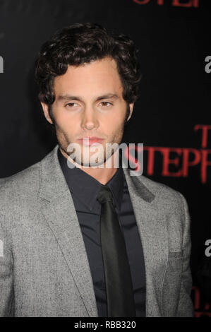 Penn Badgley, assiste à la première de "le beau-père' à la SVA Theater à New York. 12 octobre 2009.. Crédit : Dennis Van Tine/MediaPunch Banque D'Images