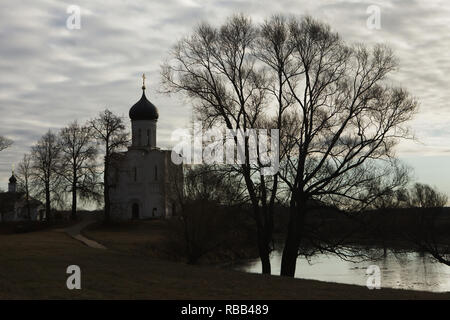 Église de l'Intercession sur la Nerl River dans Bogolyubovo près de Vladimir, en Russie. Banque D'Images