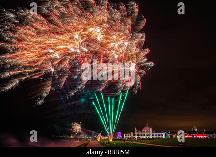 D'artifice du Nouvel An au-dessus de Ville Espagnole, Whitley Bay, North Tyneside, Royaume-Uni Banque D'Images