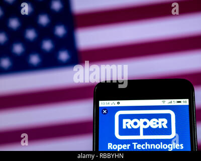 Roper Technologies, Inc. logo vu affichée sur téléphone intelligent. Banque D'Images