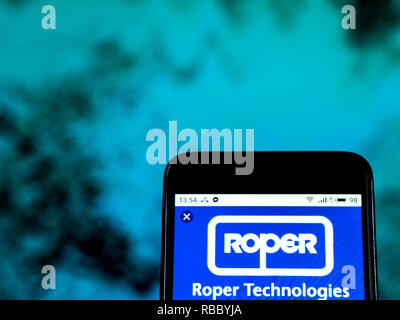 Roper Technologies, Inc. logo vu affichée sur téléphone intelligent. Banque D'Images