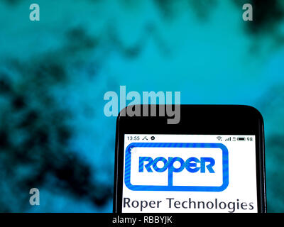 Roper Technologies, Inc. logo vu affichée sur téléphone intelligent. Banque D'Images