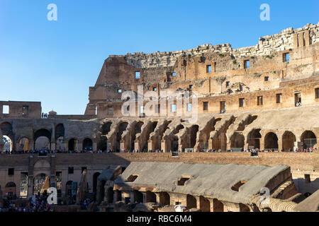 Rome, Italie, le 10 novembre 2018. L'intérieur du Colisée à Rome, Italie Banque D'Images