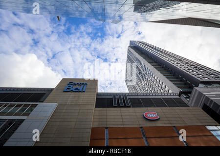 Montréal, Canada - le 7 novembre 2018 : Centre Bell logo, appelé le Centre Bell, en face de leur bâtiment principal. Il s'agit d'un centre de sports et de entertainent, Banque D'Images