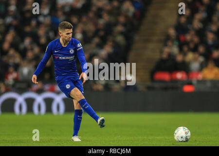 8 janvier 2019, Wembley, Londres, Angleterre ; Carabao EFL Cup, demi-finale, Tottenham vs Chelsea ; Jorginho (05) de Chelsea durant la partie Crédit : Mark Cosgrove/News Images images Ligue de football anglais sont soumis à licence DataCo Banque D'Images