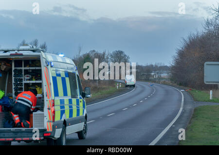 A96 près de Elite Christies pépinière, Forres, UK. 7 janvier, 2019. Bogton RTC fatale Road, Forres - MISE À JOUR L'Écosse de la police peut confirmer que l'homme qui est mort à la suite de la piétonne une collision de véhicule à environ 7.20am le lundi 7 janvier, 2019 sur l'A96 près de by-pass de Forres Christies de pépinière de l'Élite est de 58 ans Paul Bell, de la région de Forres. Toute personne disposant d'information qui n'a pas encore venu de l'avant devrait communiquer avec la police sur l'Ecosse en utilisant le numéro de référence 101 PS-20190107-0456. Credit : JASPERIMAGE/Alamy Live News Banque D'Images