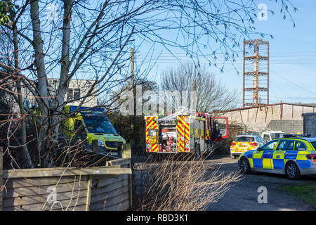 Bradford Leigh, Wiltshire, Royaume-Uni. 09Th Jan, 2019. Les véhicules d'urgence dans une ferme où un homme s'est retrouvé avec des blessures mettant la vie en danger lorsqu'un véhicule a été piloté à crédit délibérément lui Estelle Bowden/Alamy live news Banque D'Images