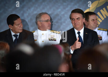 Brasilia, Brésil. 09Th Jan, 2019. DF - Brasilia - 09/01/2019 - Possession du commandant général de la Marine - Bolsonaro Jaďr, Président participe à la cérémonie d'inauguration du commandant en chef de la Marine, l'amiral d'Escadron Ilques Barbosa, Junior sur ce mardi 9 janvier à la Naval Club. Photo : André Borges/AGIF : Crédit AGIF/Alamy Live News Banque D'Images