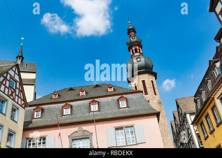 L'hôtel de ville de Cochem dans la vallée de la Moselle, en Allemagne. Banque D'Images