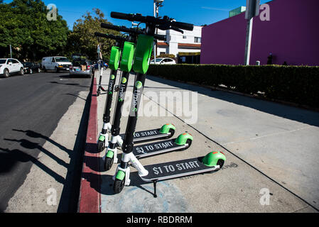 La Chaux-S des scooters électriques. Los Angeles. La Californie. Banque D'Images