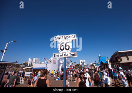 Route 66 : fin du sentier - Santa Monica, Californie Banque D'Images
