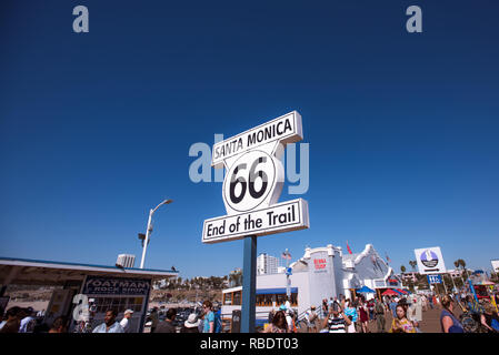 Route 66 : fin du sentier - Santa Monica, Californie Banque D'Images