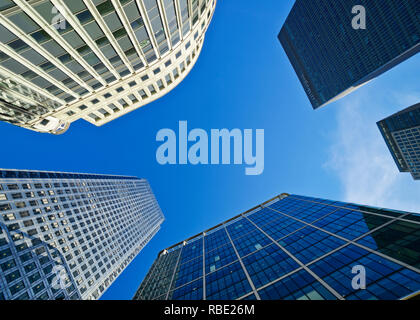 Canary Wharf, low angle View de Cabot Square, London, United Kingdom Banque D'Images