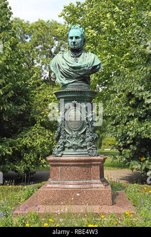 Vienne, Autriche - 12 juillet : Andreas Zelinka Monument à Vienne le 12 juillet 2015. Le maire de Ville Andreas Zelinka en Sculpture Park à Vienne, Autriche. Banque D'Images