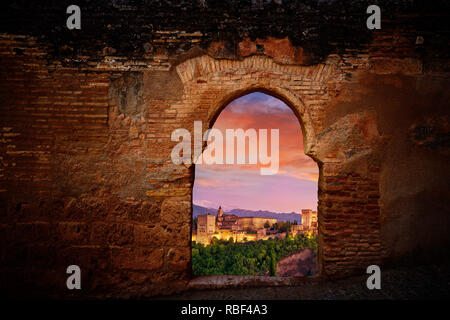 Coucher du soleil de l'Alhambra de Grenade photo illustration arch Banque D'Images