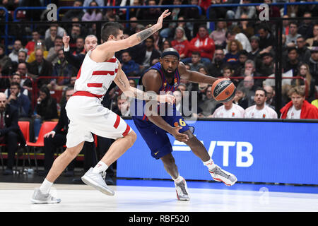 Foto Claudio Grassi/LaPresse 09 gennaio 2019 Assago (MI) Italia sport basket AX Armani Exchange Olimpia Milano vs FC Barcelone - Lassa Turkish Airlines Eurolega 2018/2019 - Mediolanum Forum. Nella foto : Chris Singleton (# 6 FC Barcelone) Photo de Lassa Claudio Grassi/LaPresse Janvier 09, 2019 Assago (MI) Italie sport basket AX Armani Exchange Olimpia Milan vs FC Barcelone - Lassa Turkish Airlines EuroLeague 2018/2019 - Mediolanum Forum. dans la pic : Chris Singleton (# 6 FC Barcelone Lassa) Banque D'Images