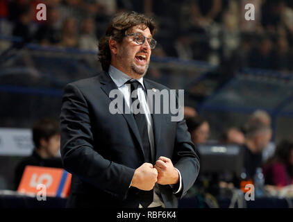 Belgrade. Jan 9, 2019. L'entraîneur-chef du Partizan Andrea Trinchieri Top 16 des gestes au cours de la phase 2 de l'Eurocup match de basket entre Partizan et Alba à Belgrade, Serbie le 9 janvier 2019. Partizan remporté 78-66. Credit : Predrag Milosavljevic/Xinhua/Alamy Live News Banque D'Images