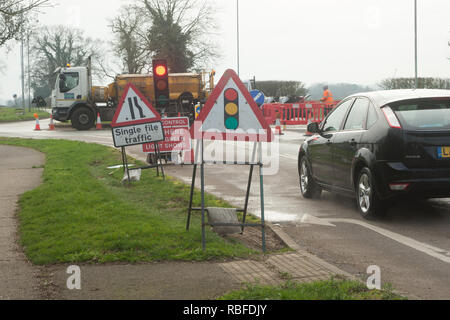 Ashwell, Rutland, UK. 10 janvier 2019. La quantité de travaux en cours dans la région de Rutland, UK sont les automobilistes de conduire au désespoir. Chaque jour lors de la conduite soit par ou à Rutland, les automobilistes sont incommodés par ces travaux qui semblent s'éterniser. Crédit : Jim Harrison/Alamy Live News Banque D'Images