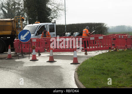 Ashwell, Rutland, UK. 10 janvier 2019. La quantité de travaux en cours dans la région de Rutland, UK sont les automobilistes de conduire au désespoir. Chaque jour lors de la conduite soit par ou à Rutland, les automobilistes sont incommodés par ces travaux qui semblent s'éterniser. Crédit : Jim Harrison/Alamy Live News Banque D'Images