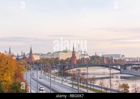 Vue sur le Kremlin au matin d'automne Banque D'Images