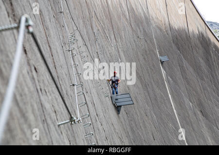 Via Ferrata sur barrage Schlegeis en Autriche Banque D'Images