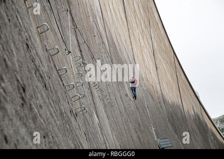 Via Ferrata sur barrage Schlegeis en Autriche Banque D'Images