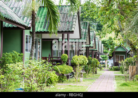 Maisons de l'hôtel sur l'île de Phi Phi Don, Thaïlande. Jour 18 Décembre 2018 Banque D'Images