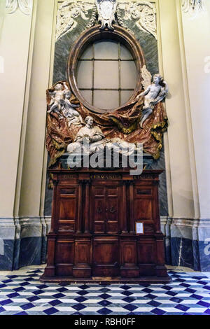 Rome, Italie - 04 octobre, 2018 : l'intérieur de de la Basilique di San Giovanni in Laterano Banque D'Images