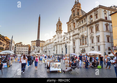 Rome, Italie - 04 octobre, 2018 : artistes peintres sur la Place Navone à Rome Banque D'Images