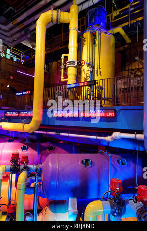 Les pompes et filtration de l'équipement pour les réservoirs à l'intérieur de Ripley's Aquarium of Canada, Toronto (Ontario) Banque D'Images