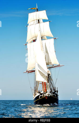 Course des grands voiliers de Sunderland Juillet 2018 navires rassemblés dans l'usure de la rivière et le Port de Sunderland, au nord-est, le Royaume-Uni - qui a lieu chaque année dans les eaux européennes Banque D'Images