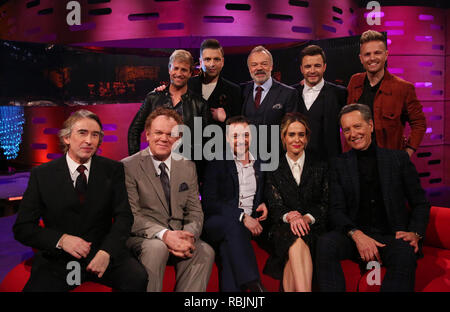 (Rangée arrière de gauche à droite) Kian Egan, Markus Feehily hôte, Graham Norton, Shane Filan, Nicky Byrne, (assis, de gauche à droite) Steve Coogan, John C. Reilly, James McAvoy, Sarah Paulson, et Richard E. Grant pendant le tournage pour le Graham Norton Show à BBC Television Centre 6 Studioworks, Wood Lane, Londres, pour être diffusé sur BBC One le vendredi soir. Banque D'Images