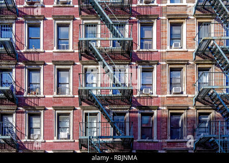 New-York façades de bâtiments avec escalier de secours incendie Banque D'Images