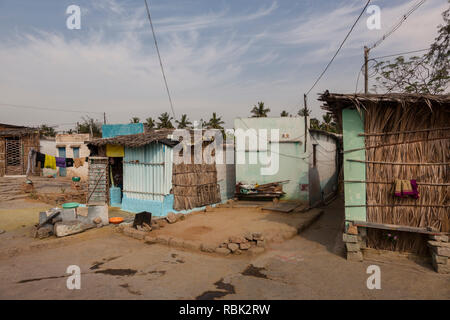 Maisons de village dans la région de Hampi, Karnataka, Inde Banque D'Images