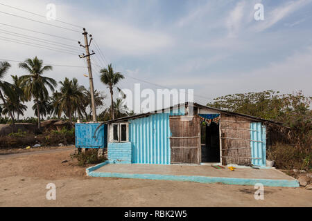 Maisons de village dans la région de Hampi, Karnataka, Inde Banque D'Images