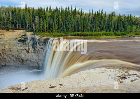 Alexandra Falls (Twin Falls Parc Territorial, Territoires du Nord-Ouest, Canada Banque D'Images