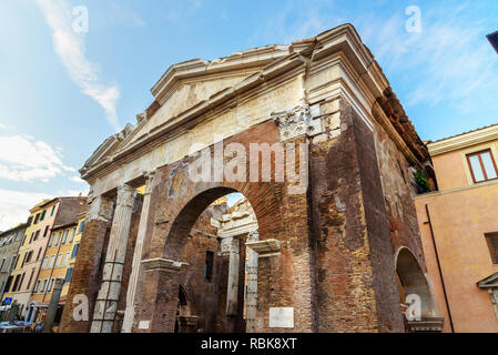 Porticus Octaviae ou Portico di Ottavia dans Rome. Italie Banque D'Images