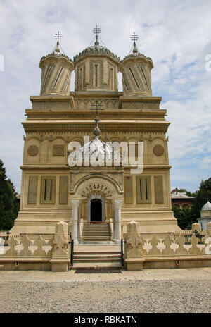 Curtea de Arges monastère est connu à cause de la légende du maître Manole architecte. C'est un monument en Valachie, en Roumanie. Banque D'Images