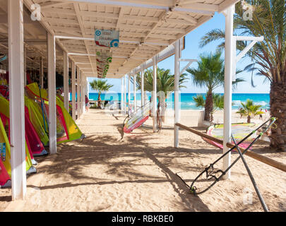 René Egli centre de planche à voile sur la plage de Sotavento, Fuerteventura, Îles Canaries, Espagne Banque D'Images