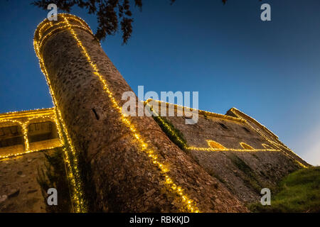 MONTEGEMOLI, ITALIE - janvier 04, 2019 : Le village de Montegemoli durant la période de Noël accueille l'événement sur les crèches, Pomarance municipalités Banque D'Images