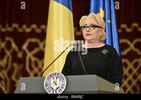 Bucarest, Roumanie. 10 janvier, 2019. Le Premier ministre roumain Dancila Viorica parle au cours de la cérémonie officielle d'inauguration marquant le début de la Roumanie à la présidence du Conseil de l'Union européenne (UE) à Bucarest, capitale de la Roumanie, le 10 janvier, 2019. Source : Xinhua/Alamy Live News Banque D'Images