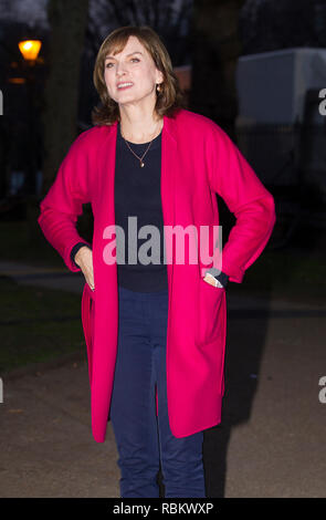 Saint Lukes Church, Old Street, London, UK. 10 janvier, 2019. Fiona Bruce arrive à l'occasion de présenter son premier enregistrement de l'heure des questions. Fiona Bruce est devenue la première femme à présenter le spectacle de remplacer David Dimbleby après le radiodiffuseur s'est retiré du débat montrent après 25 ans., England, UK Crédit : Jeff Gilbert/Alamy Live News Banque D'Images