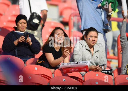 Abu Dhabi, UAE. Jan 11, 2019. Les spectateurs réagissent avant la coupe d'Asie de l'AFC 2019 ÉMIRATS ARABES UNIS 2019 match du groupe C entre la Chine et les Philippines à Abu Dhabi, U.A.E, 11 janvier 2019. Huiwo Crédit : Wu/Xinhua/Alamy Live News Banque D'Images