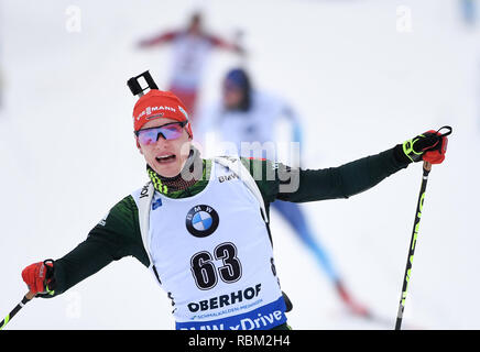 Oberhof, Allemagne. Jan 11, 2019. Le Biathlon, Coupe du monde, sprint 10 km, les hommes : Benedikt Doll de l'Allemagne sur la ligne d'arrivée. Il va être quatrième. Credit : Hendrik Schmidt/dpa-Zentralbild/dpa/Alamy Live News Banque D'Images