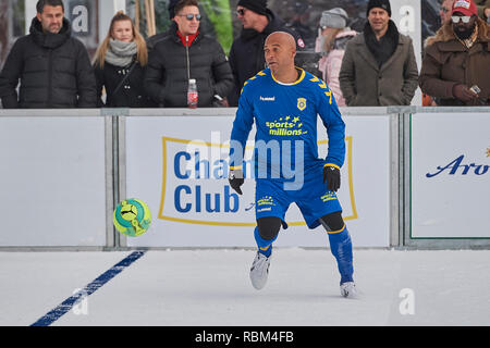 Arosa, Suisse, 11 janvier 2019. Dedê lors de la 9e Glace Neige non officiel Coupe du Monde de Football 2019 à Arosa. Crédit : Rolf Simeon/Alamy Live News Banque D'Images