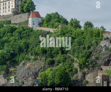 Une partie de l'enceinte des fortifications en Passau, Allemagne, la Ville de Trois Rivières, au confluent du Danube, Inn et Ilz les rivières. Banque D'Images